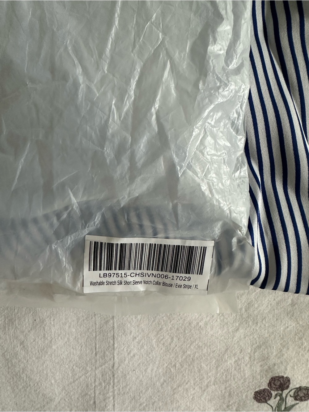 Quince Navy Striped Washable Stretch Silk Short Sleeve Notch Collar Blouse (NWT) - Picture 3 of 4